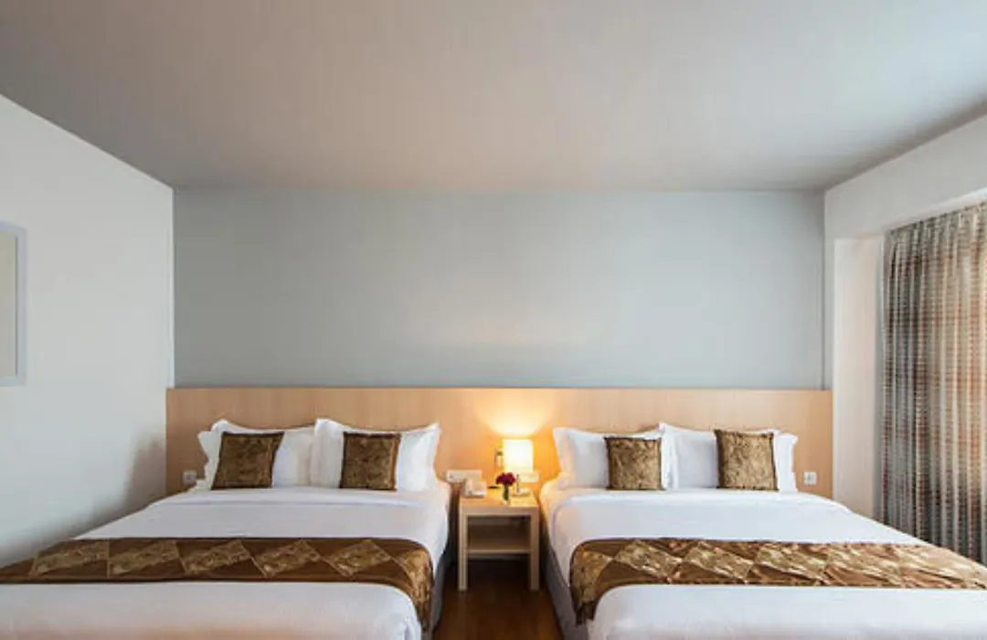 Wyne Hotel-1