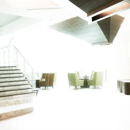 Wyne Hotel-2